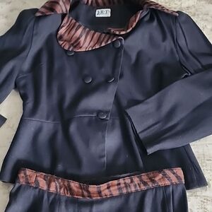 Vintage J.R.T By Newport News Suit Blazer Skirt Set Animal Print